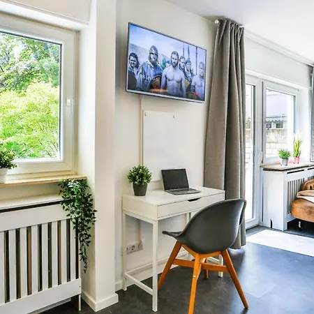 Hirsch56 - Zentral-ruhig-terrasse-netflix Apartment