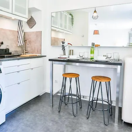 Hirsch56 - Zentral-ruhig-terrasse-netflix Διαμέρισμα Καρλσρούη